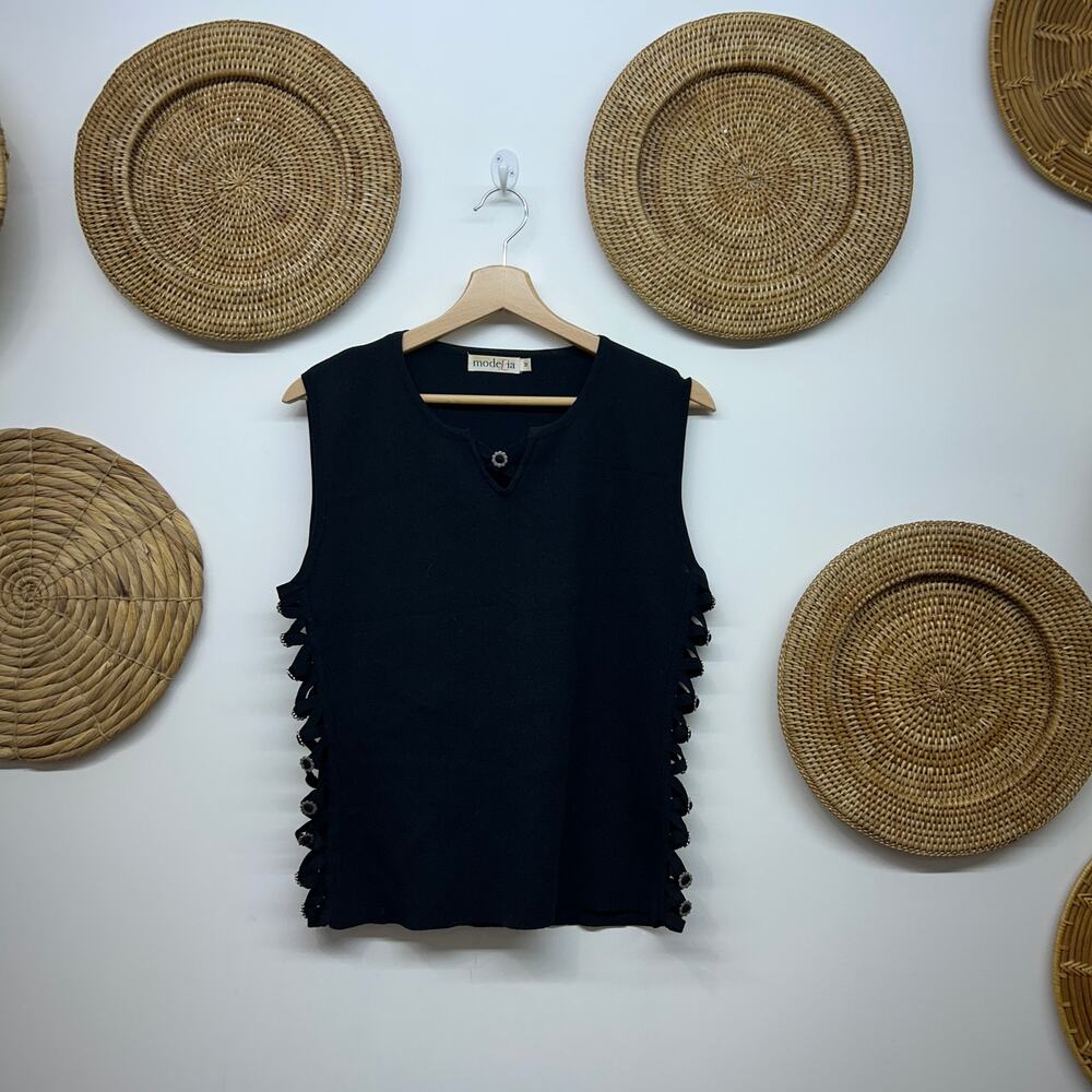 Vintage Y2K 2000s Black Flower Grommet Lace Up Cut Out Side Knit Tank Top Medium - Picture 2 of 9